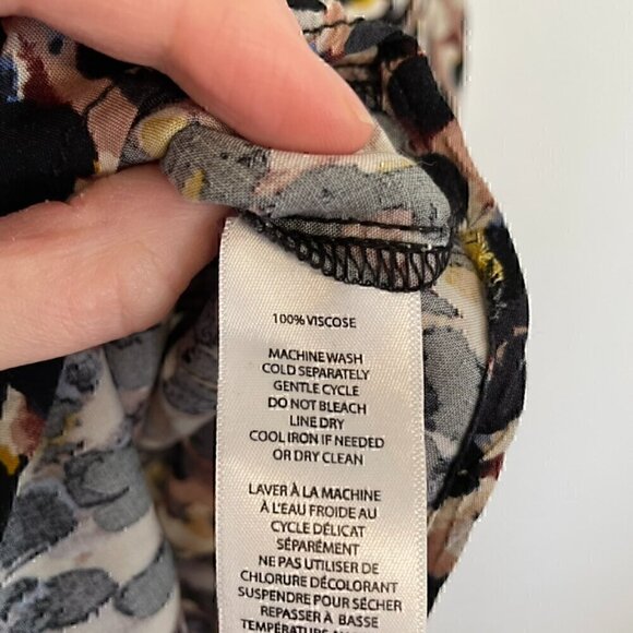 BEACHLUNCHLOUNGE BEACH LUNCH LOUNGE Alana Button Down Multi Abstract Long Sleeve - Picture 10 of 13